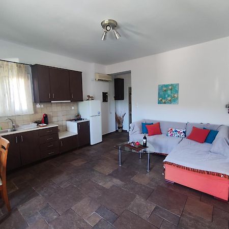 Portolos Apartments - Filiatro Vathy  Extérieur photo